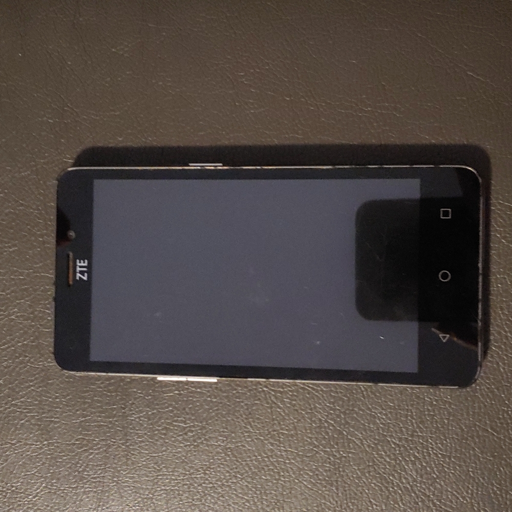 AT&T ZTE cell phone